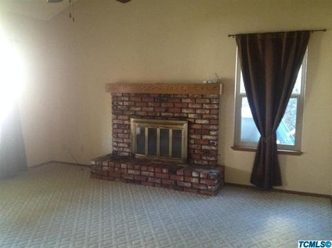 1004 E Ferguson, Visalia, CA 93292 photo 2