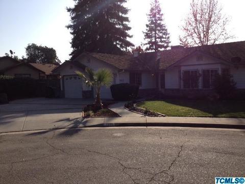 1843 E Parker Ct, Visalia, CA 93292 photo 2
