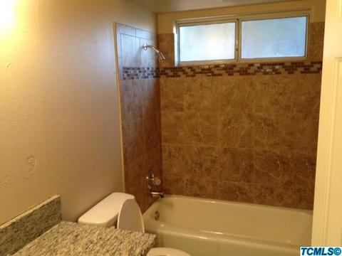 1843 E Parker Ct, Visalia, CA 93292 photo 8