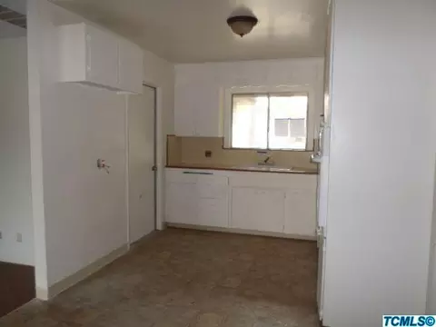 14062 Walnut St, Armona, CA 93202 photo 4