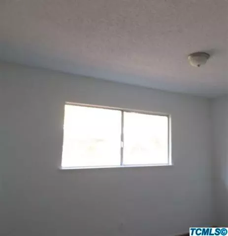 14062 Walnut St, Armona, CA 93202 photo 9