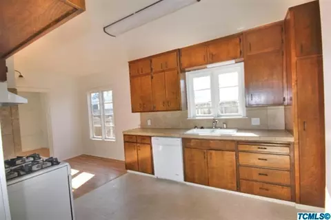 706 S Quince Ave, Exeter, CA 93221 photo 9