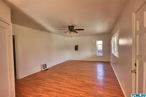 706 S Quince Ave, Exeter, CA 93221 photo 4