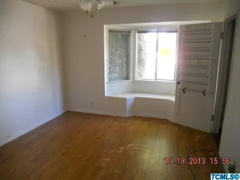 301 E College Ave, Tulare, CA 93274 photo 5