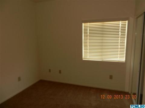 838 Wexford Dr, Lemoore, CA 93245 photo 8