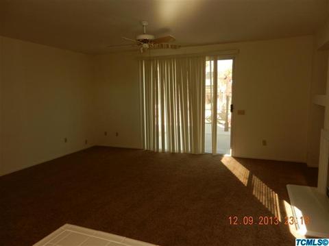 838 Wexford Dr, Lemoore, CA 93245 photo 6