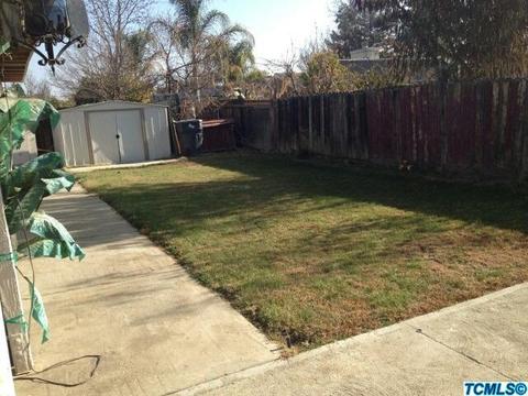 236 E Adell St, Madera, CA 93638 photo 6