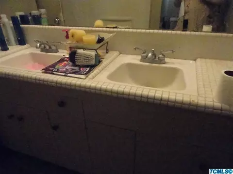 714 Letts Ave, Corcoran, CA 93212 photo 4