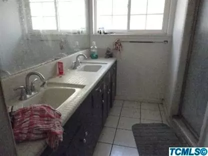 714 Letts Ave, Corcoran, CA 93212 photo 3