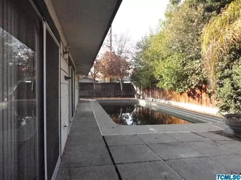 714 Letts Ave, Corcoran, CA 93212 photo 2