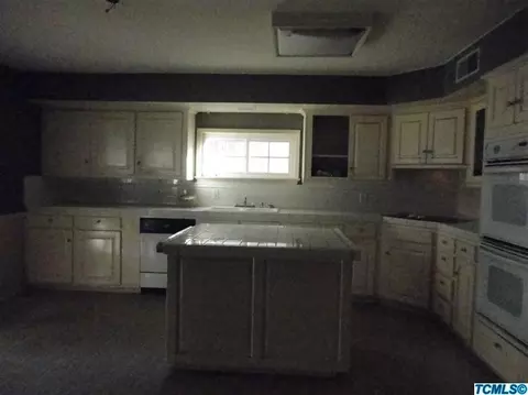 714 Letts Ave, Corcoran, CA 93212 photo 5