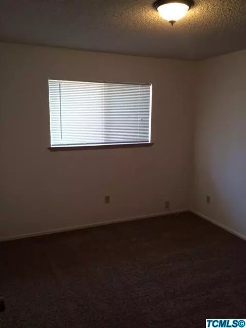 2241 S Memory St, Visalia, CA 93277 photo 10