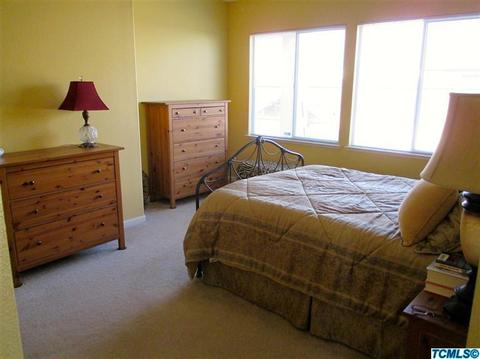 1592 Fireside Way, Lemoore, CA 93245 photo 12