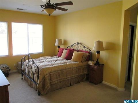 1592 Fireside Way, Lemoore, CA 93245 photo 11