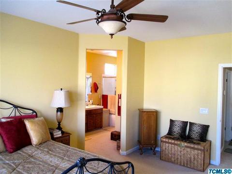 1592 Fireside Way, Lemoore, CA 93245 photo 13