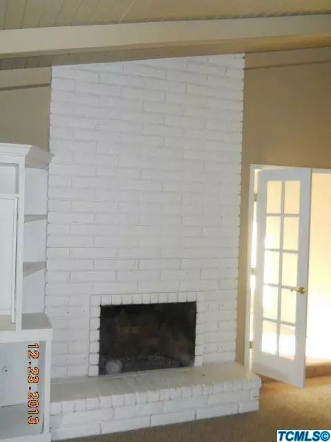 1901 E Mary Ave, Visalia, CA 93292 photo 6