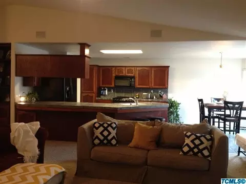 2626 E Cherry Ave, Visalia, CA 93292 photo 5