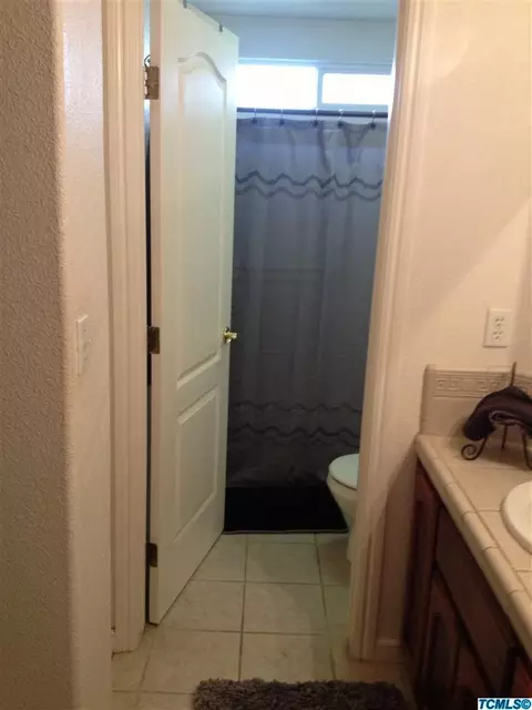 2626 E Cherry Ave, Visalia, CA 93292 photo 16