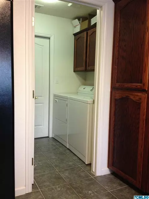2626 E Cherry Ave, Visalia, CA 93292 photo 10