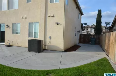 211 E Reese Ave, Visalia, CA 93277 photo 38