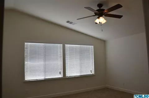 211 E Reese Ave, Visalia, CA 93277 photo 23