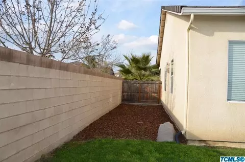 211 E Reese Ave, Visalia, CA 93277 photo 35