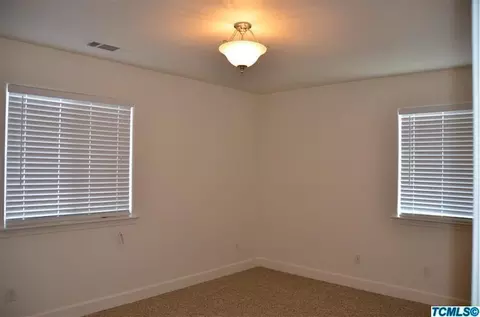 211 E Reese Ave, Visalia, CA 93277 photo 29