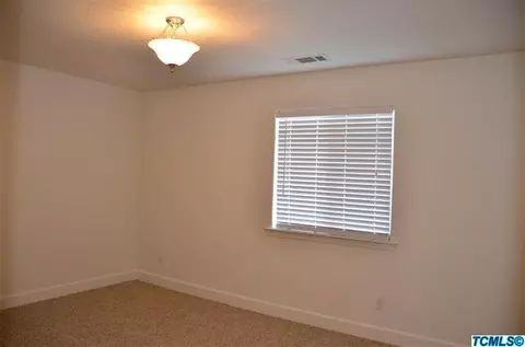 211 E Reese Ave, Visalia, CA 93277 photo 30