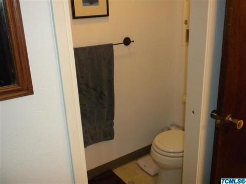 2209 S Memory St, Visalia, CA 93277 photo 11
