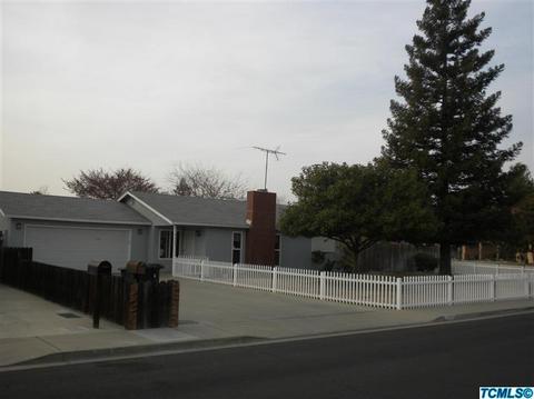 2209 S Memory St, Visalia, CA 93277 photo 1