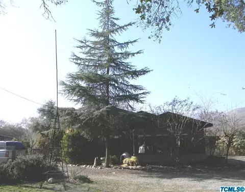 40676 Old Three Rivers Rd, Three Rivers, CA 93271 photo 3