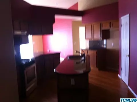4135 E Laurel Ave, Visalia, CA 93292 photo 4