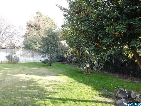 202 Plum St, Exeter, CA 93221 photo 9