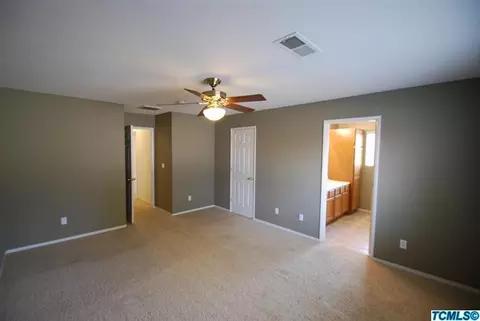 3912 E Oak Ave, Visalia, CA 93292 photo 9