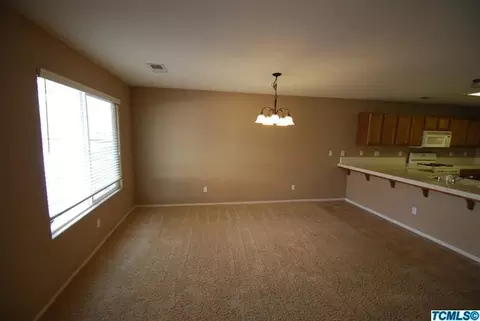 3912 E Oak Ave, Visalia, CA 93292 photo 5