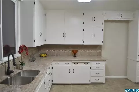 1920 E Mountain View Way, Dinuba, CA 93618 photo 11