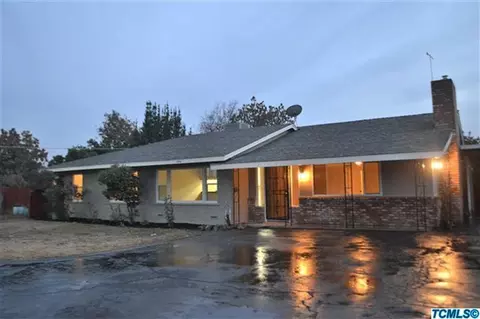 1920 E Mountain View Way, Dinuba, CA 93618 photo 2