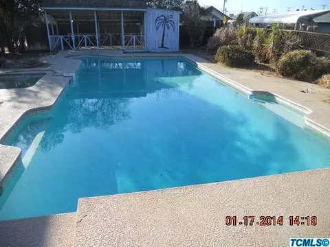303 E Palm St, Exeter, CA 93221 photo 3