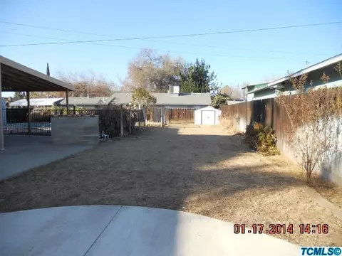 303 E Palm St, Exeter, CA 93221 photo 2