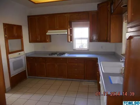 303 E Palm St, Exeter, CA 93221 photo 6