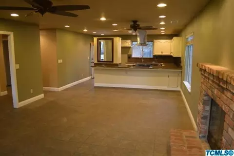 2522 E Harold Ct, Visalia, CA 93292 photo 3