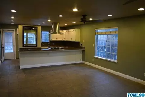 2522 E Harold Ct, Visalia, CA 93292 photo 4