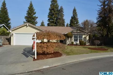 2522 E Harold Ct, Visalia, CA 93292 photo 2