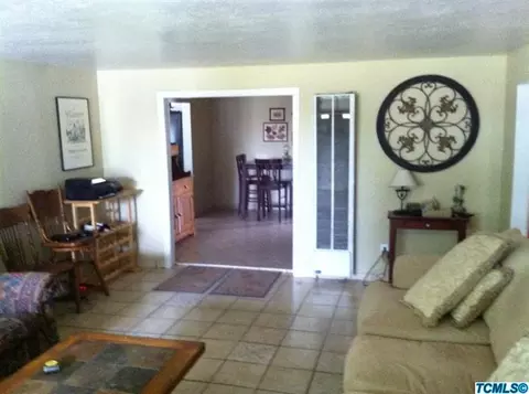 735 W Harold Ave, Visalia, CA 93291 photo 10