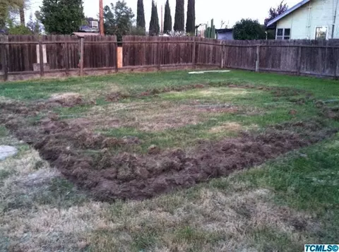 735 W Harold Ave, Visalia, CA 93291 photo 15