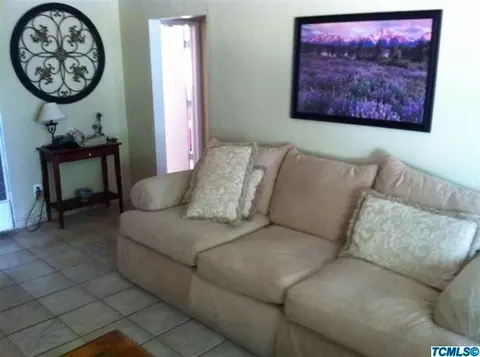 735 W Harold Ave, Visalia, CA 93291 photo 11