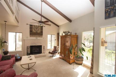 111 Trout Lake Dr, Sanger, CA 93657 photo 8