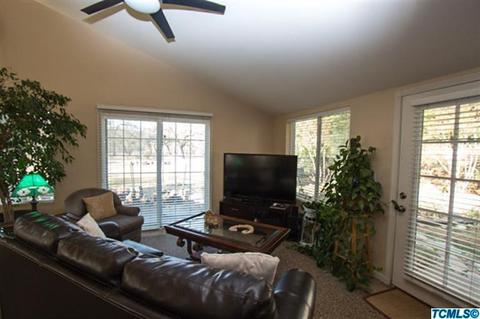 111 Trout Lake Dr, Sanger, CA 93657 photo 12