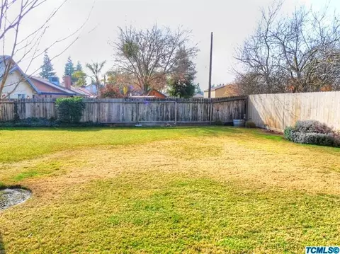 1317 N Simon Ct, Visalia, CA 93292 photo 17