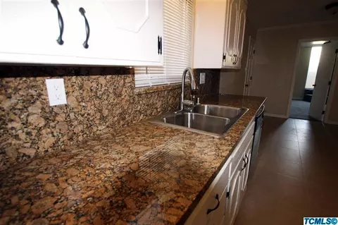 2009 Gable Ave, Corcoran, CA 93212 photo 5